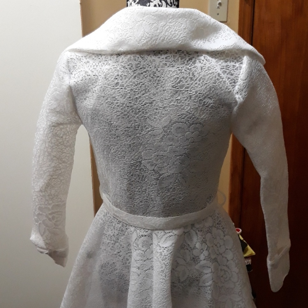 Mesh Trench Coat. - Picture 7 of 8